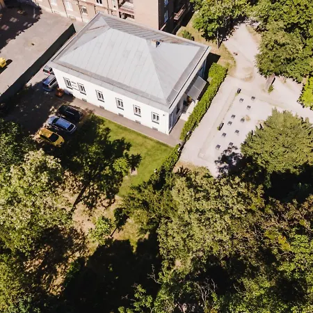 Flexihome Sk - Park Komenskeho Aparthotel