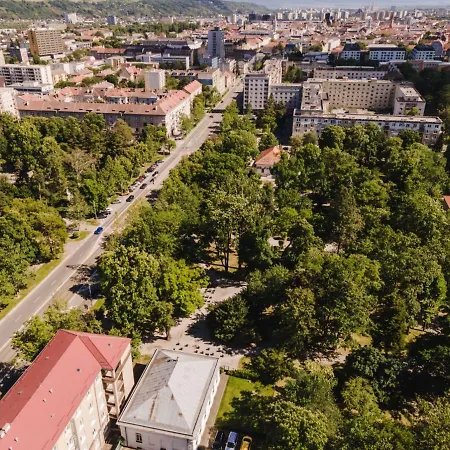 Lägenhetshotell Flexihome Sk - Park Komenskeho *